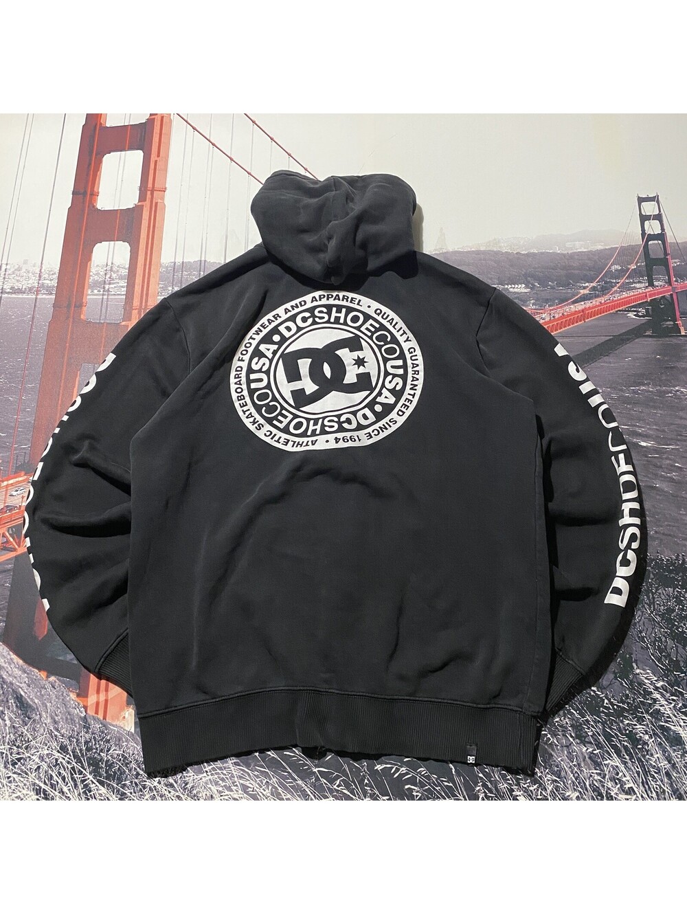 DC Shoes Mens Medium Full Zip Hoodie Faded Black White Logo Skate Streetwear Y2K